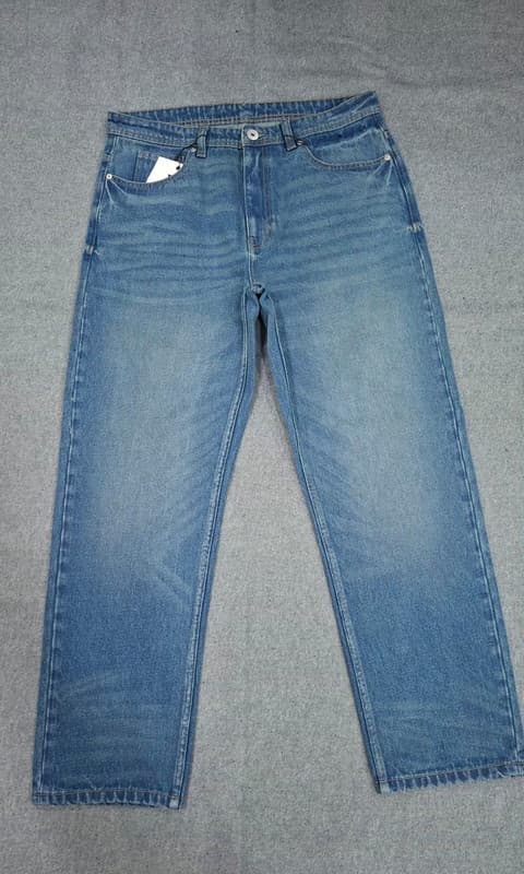 Eco-Friendly Organic Washed Straight Jeans Manufacturing